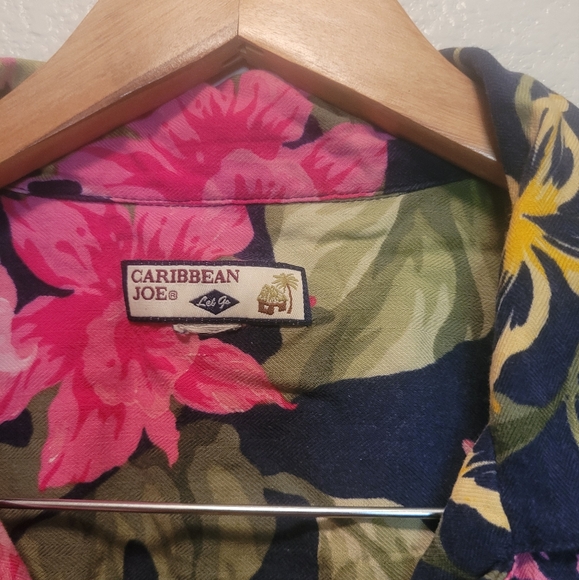 Caribbean Joe Floral Tropical Top - Picture 2 of 4